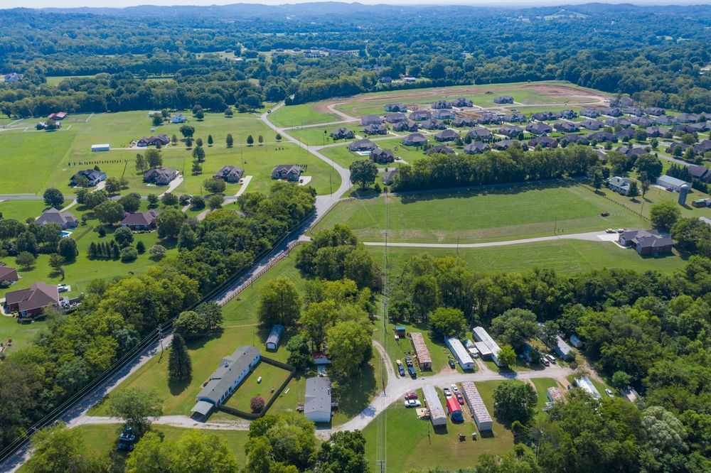 Three Oaks Village: 931 Baker Rd, Columbia, TN 38401